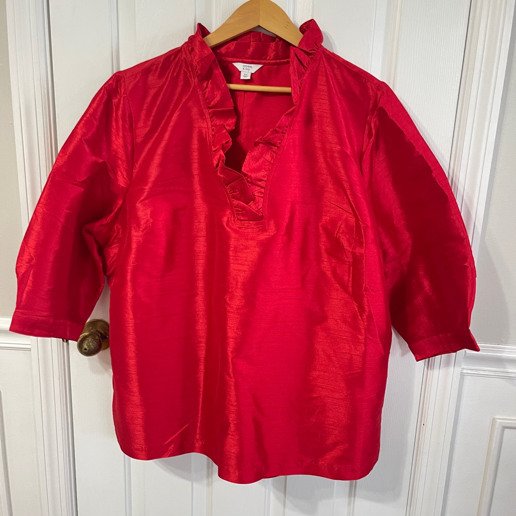 Crown & Ivy Blouse Size 3x Red Ruffle Collar Puff 3/4 Sleeve Holiday Party